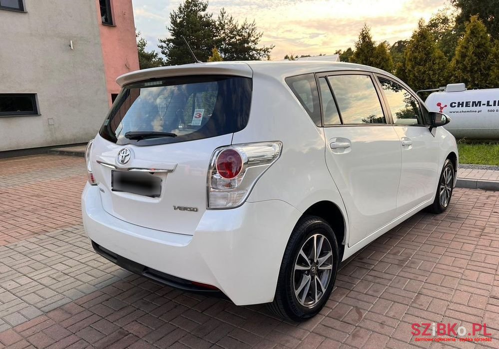 2014' Toyota Verso photo #5