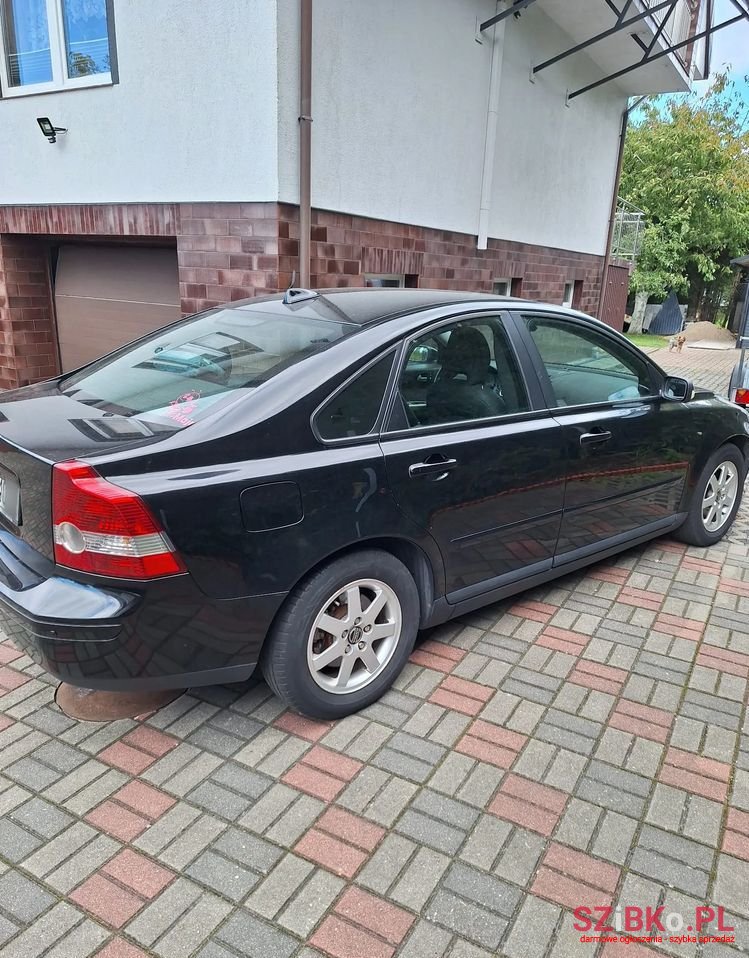2005' Volvo S40 1.6D photo #2