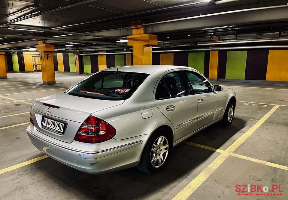 2005' Mercedes-Benz Klasa E photo #4