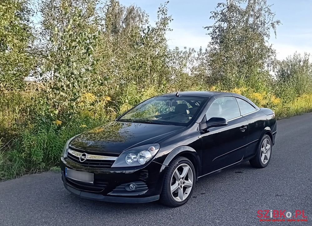 2006' Opel Astra photo #2