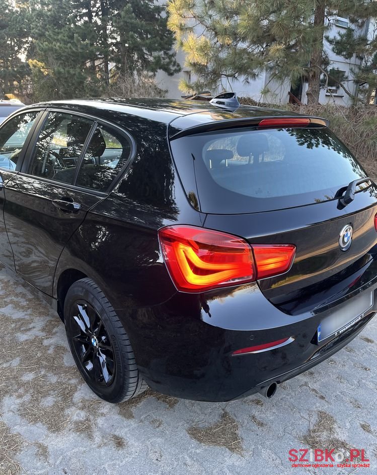 2016' BMW 1 Series photo #2