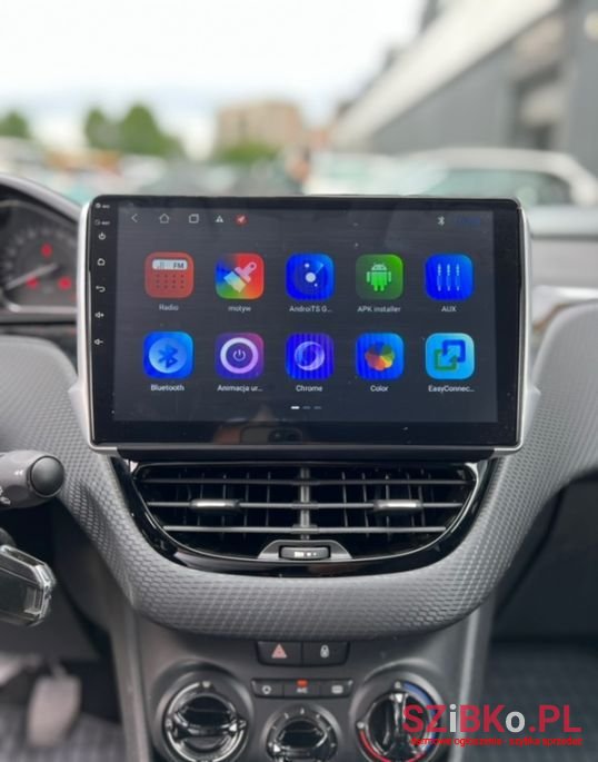 2015' Peugeot 2008 photo #6