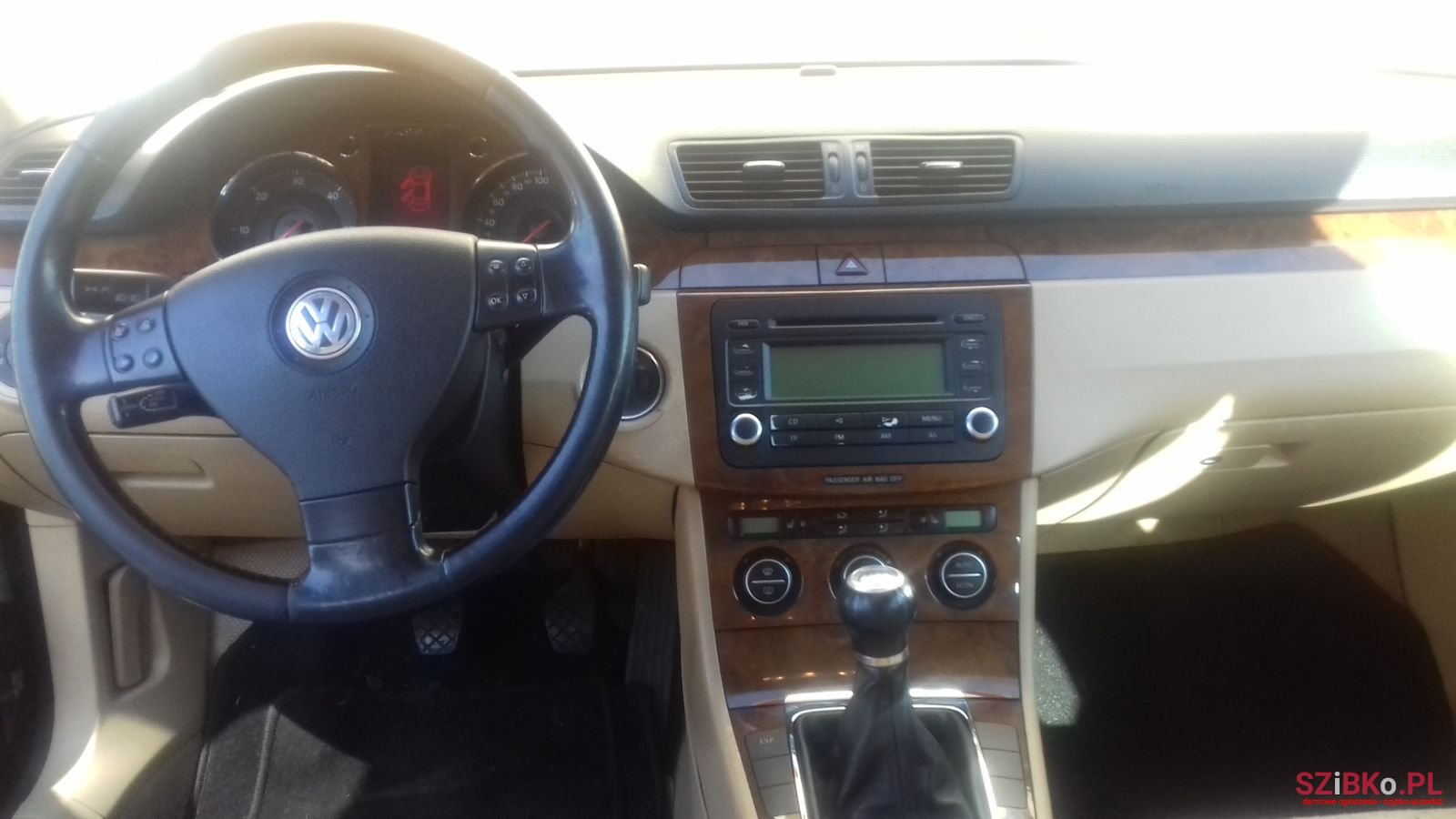 2005' Volkswagen Passat B6 photo #5