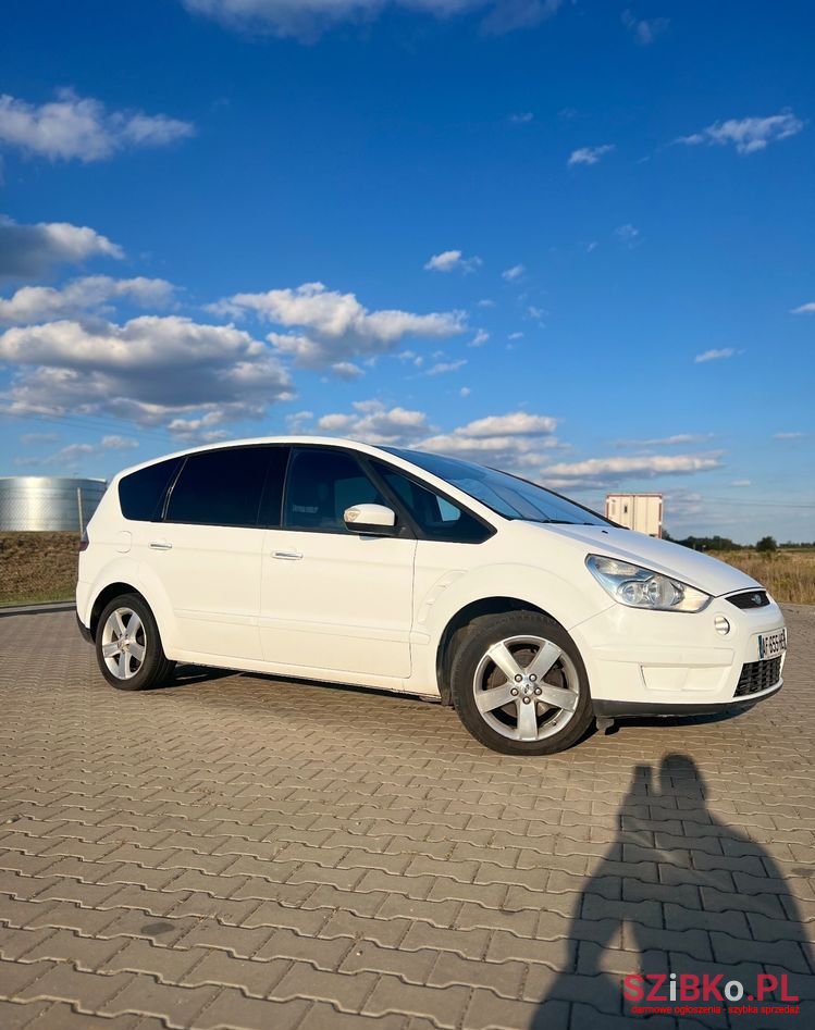 2009' Ford S-Max photo #2