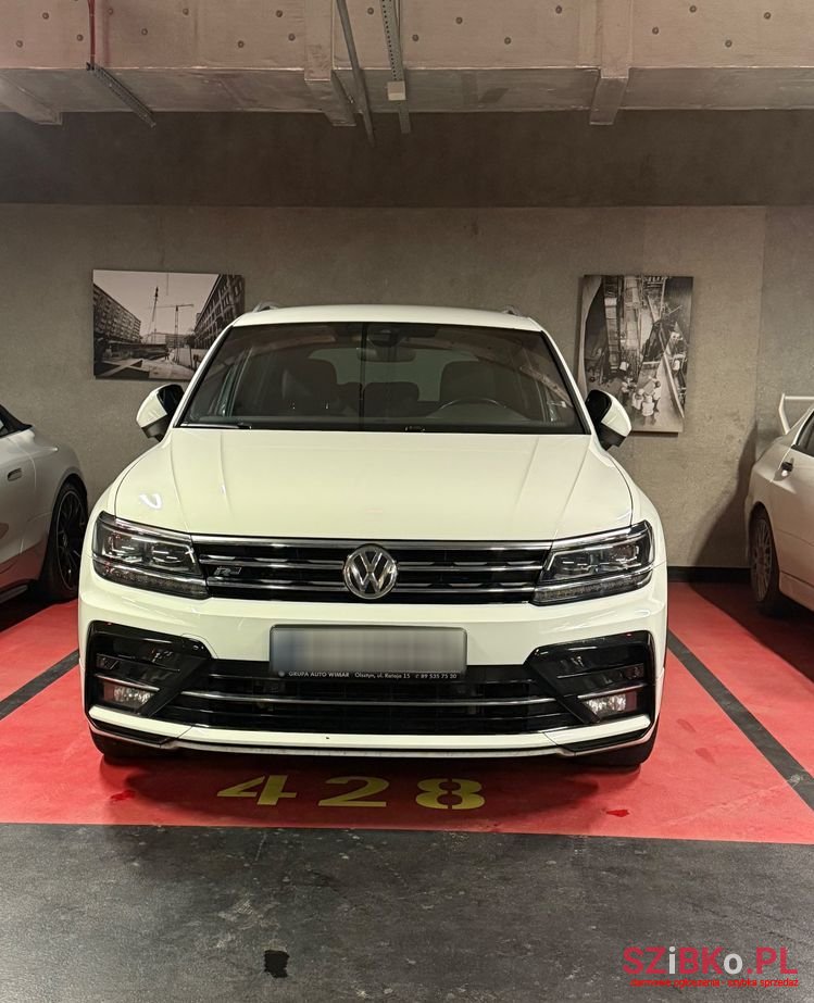 2018' Volkswagen Tiguan photo #3