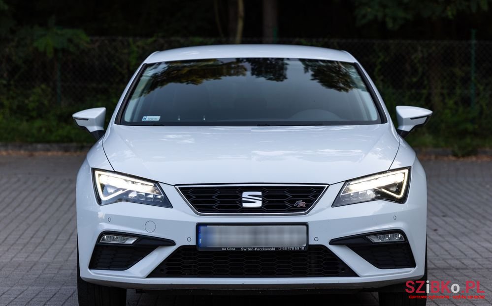2016' SEAT Leon photo #2