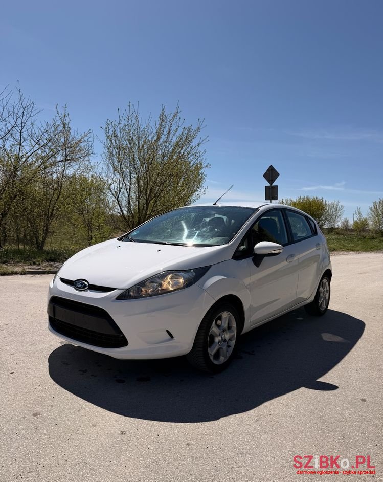 2011' Ford Fiesta 1.25 Sync Edition photo #4