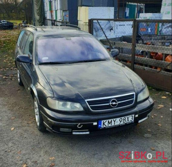 2002' Opel Omega photo #1