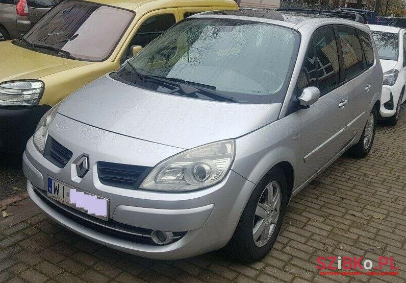 2008' Renault Scenic photo #2