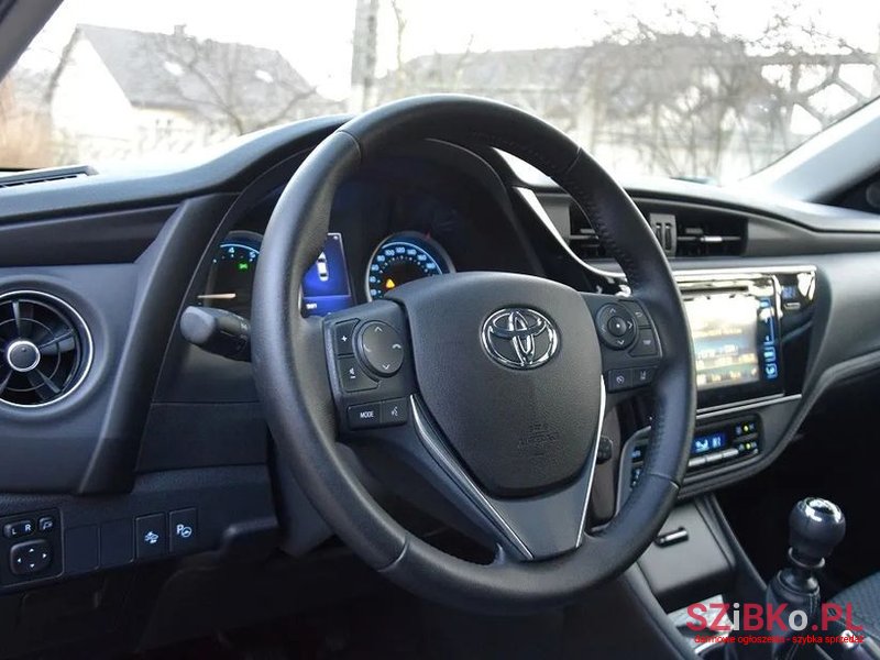 2017' Toyota Corolla photo #4