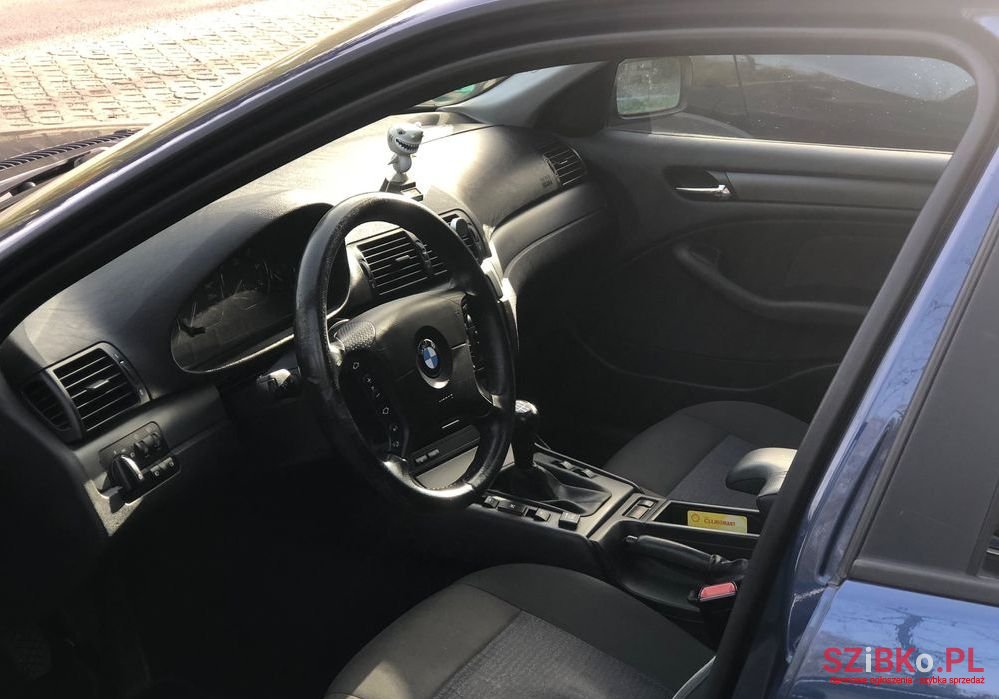 2003' BMW 3 Series 318I Touring photo #5
