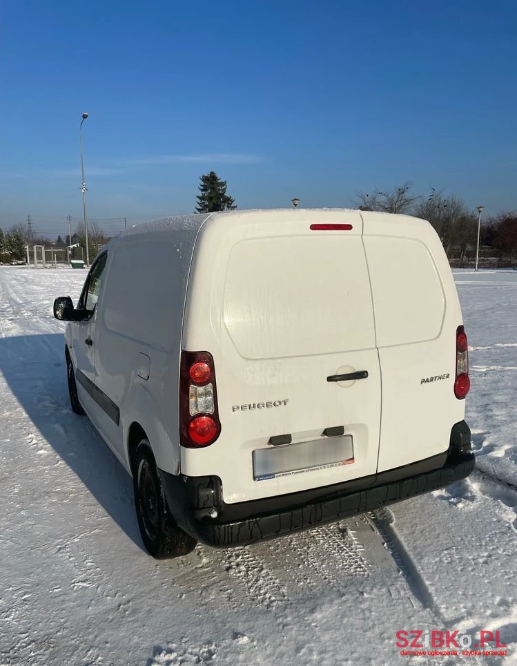 2015' Peugeot Partner 1.6 Hdi Outdoor photo #3