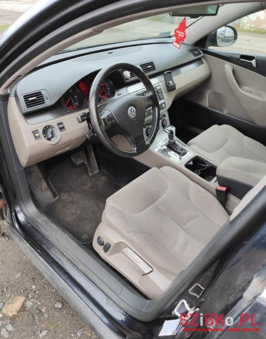 2007' Volkswagen Passat photo #4