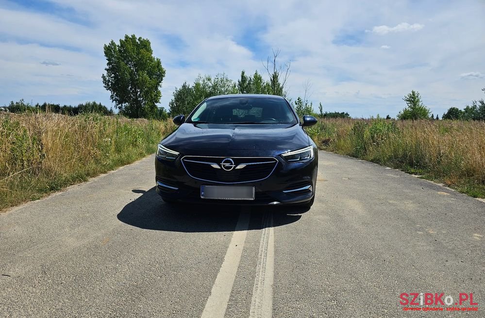 2017' Opel Insignia photo #1