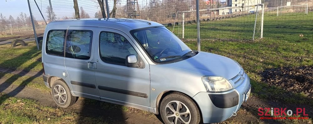 2004' Citroen Berlingo Ii 1.6I Prestige photo #2
