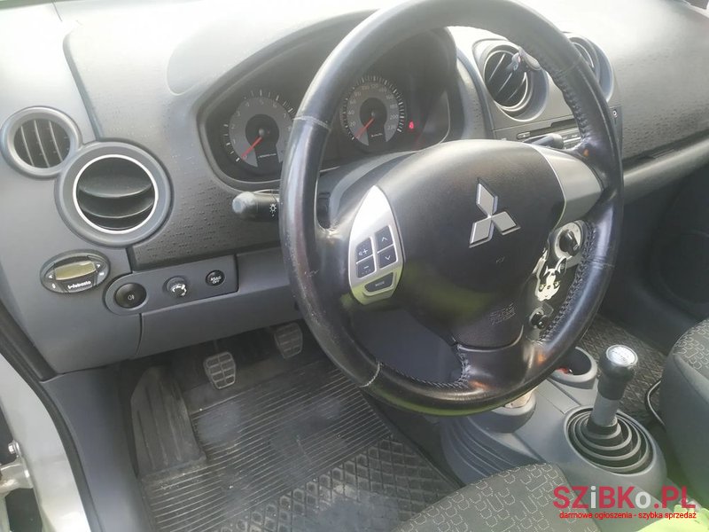 2010' Mitsubishi Colt 1.3 Cleartec Edition photo #3