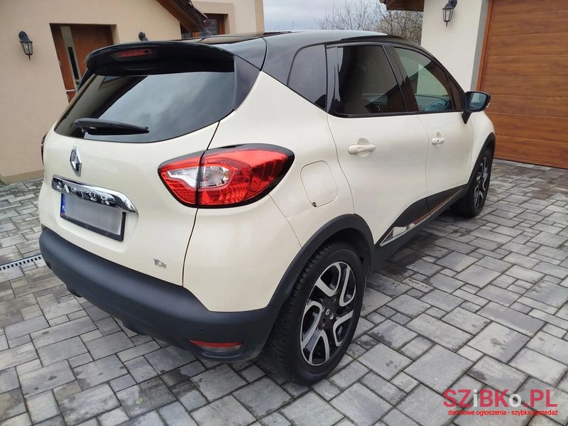 2015' Renault Captur photo #3