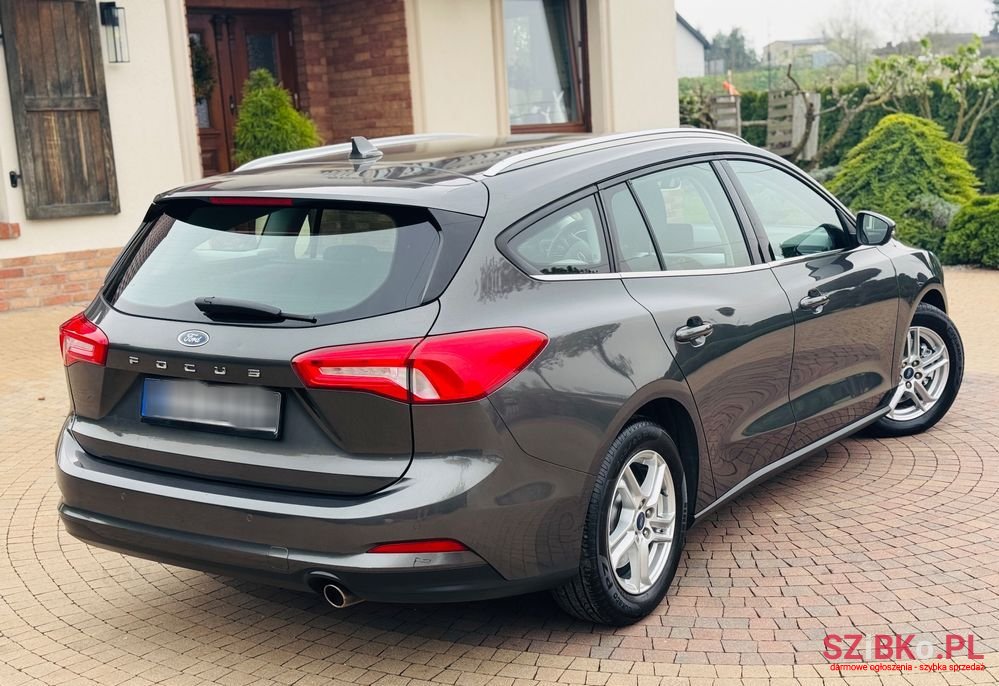 2020' Ford Focus photo #4
