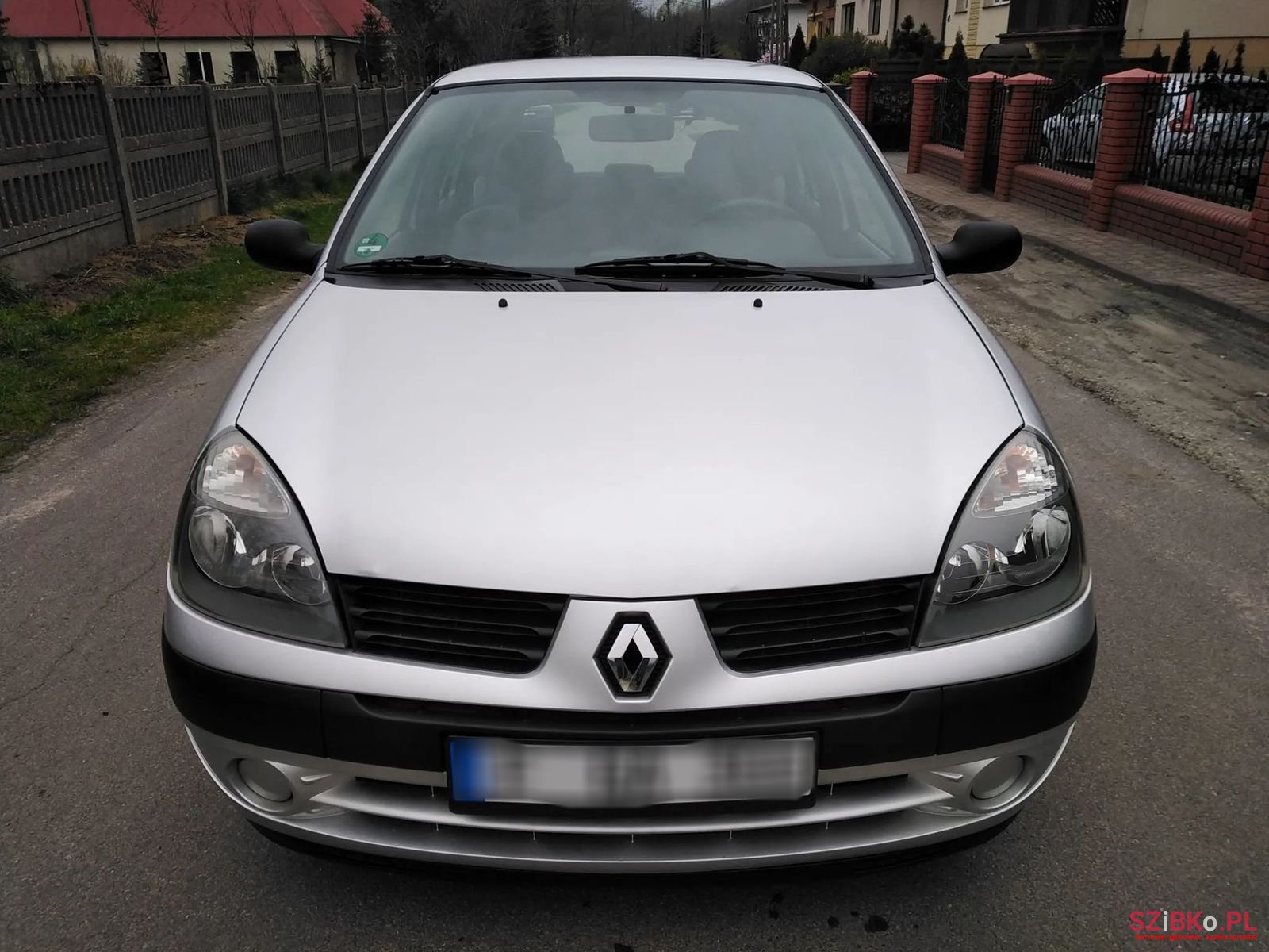 2005' Renault Clio photo #2