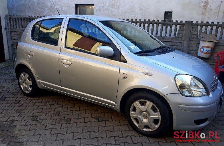 2005' Toyota Yaris photo #1