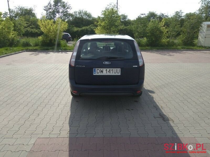 2007' Ford Focus photo #2