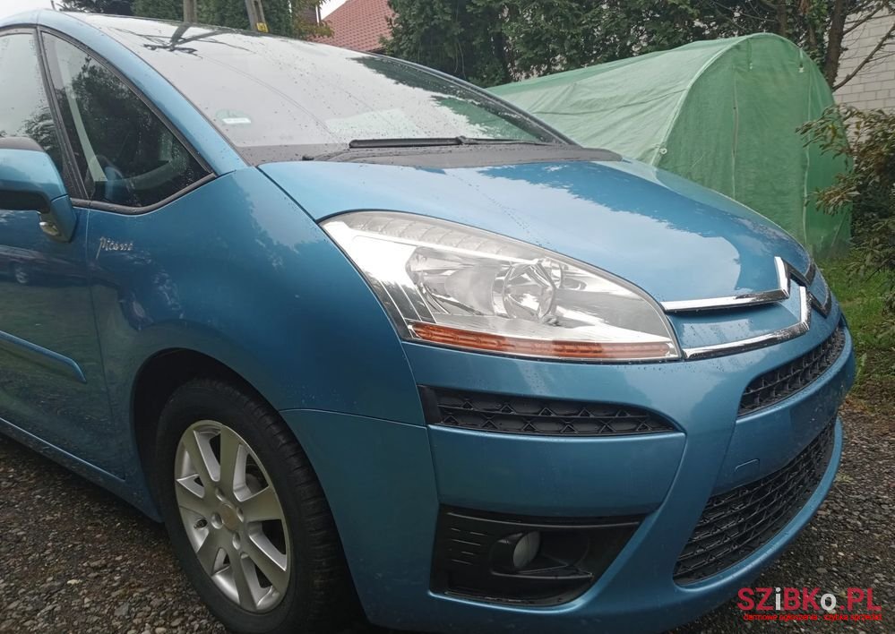 2008' Citroen C4 Picasso photo #6