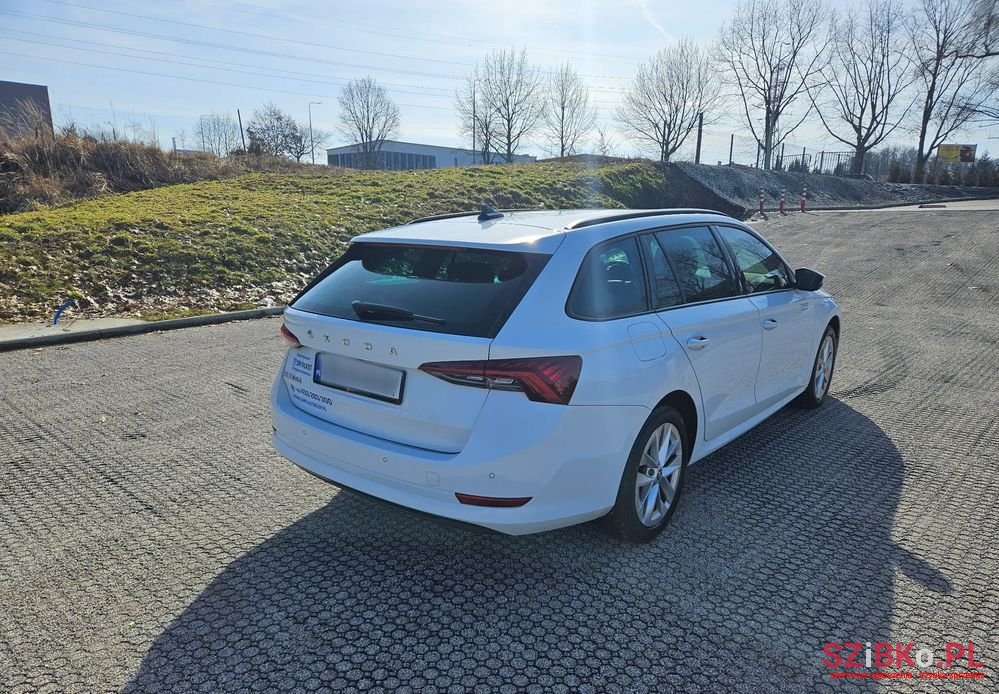 2020' Skoda Octavia 2.0 Tdi Ambition photo #5
