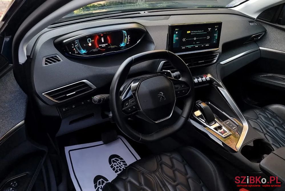 2021' Peugeot 3008 photo #2