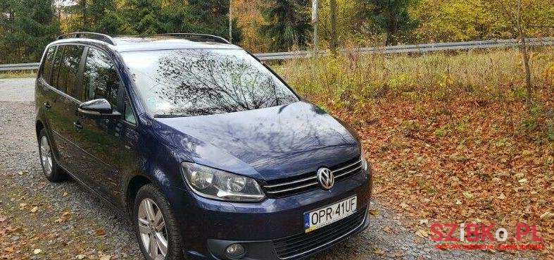 2012' Volkswagen Touran photo #1