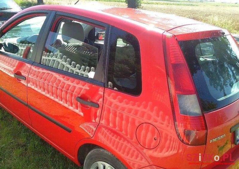 2003' Ford Fiesta photo #1