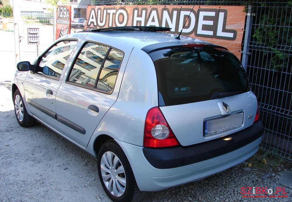 2004' Renault Clio photo #3