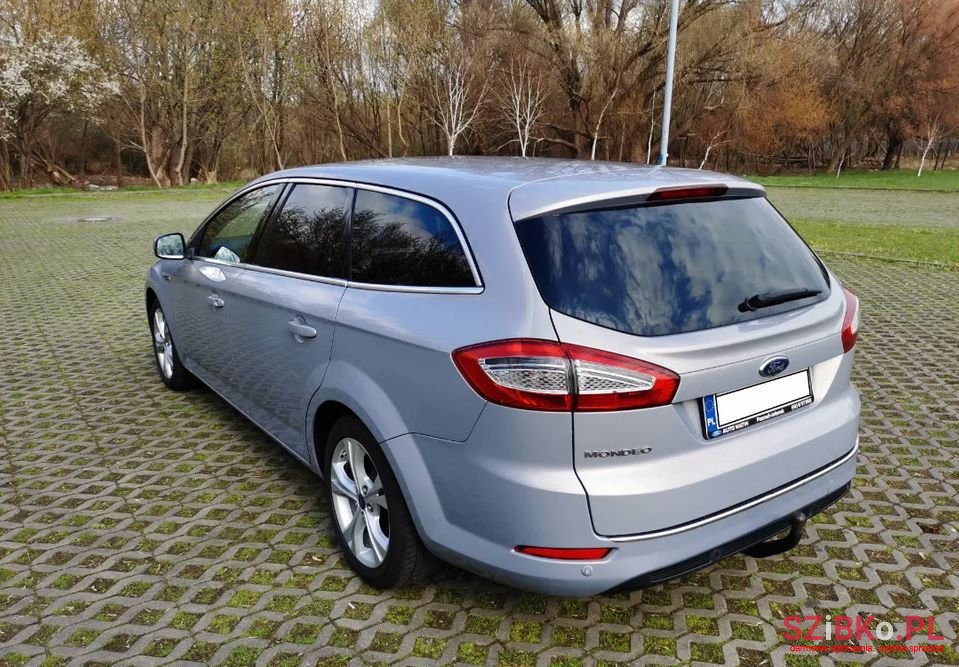 2013' Ford Mondeo photo #5