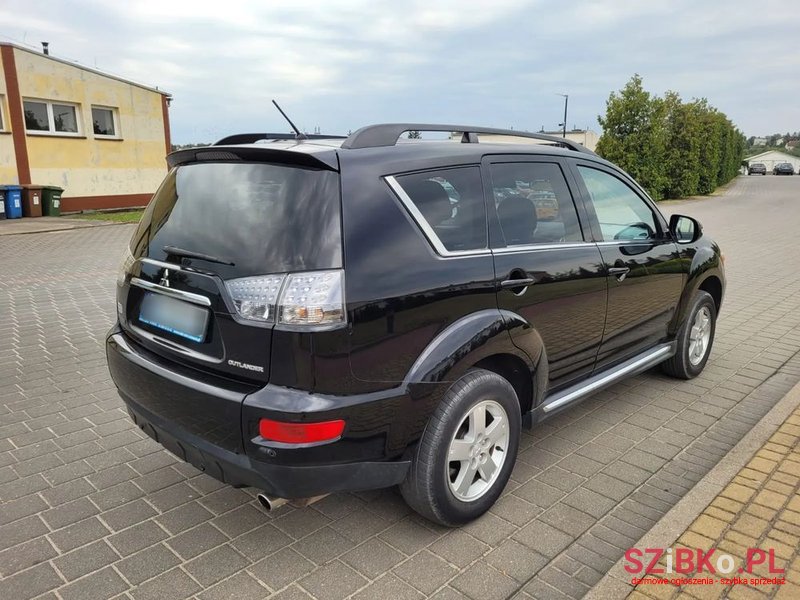 2012' Mitsubishi Outlander 2.0 Intense + 2Wd Cvt photo #4