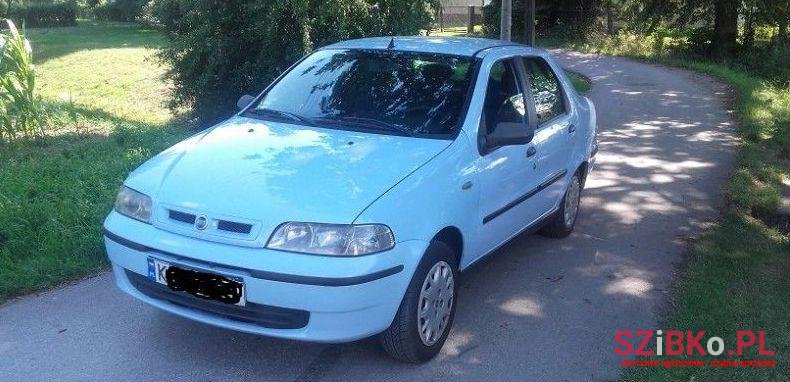 2004' Fiat Albea photo #1
