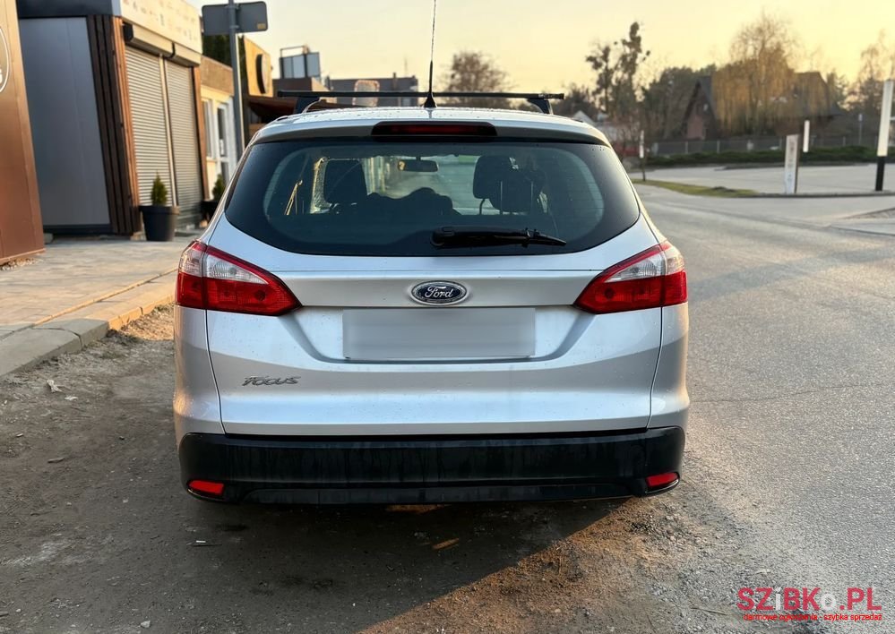 2012' Ford Focus photo #6