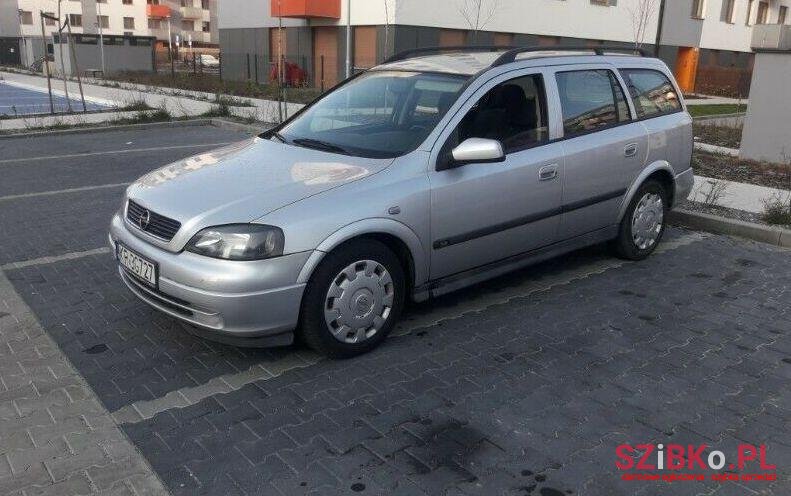 2004' Opel Astra photo #1