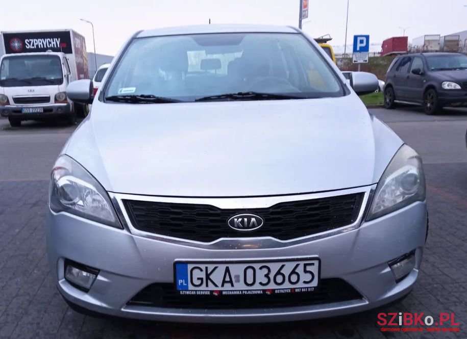 2010' Kia Ceed photo #1