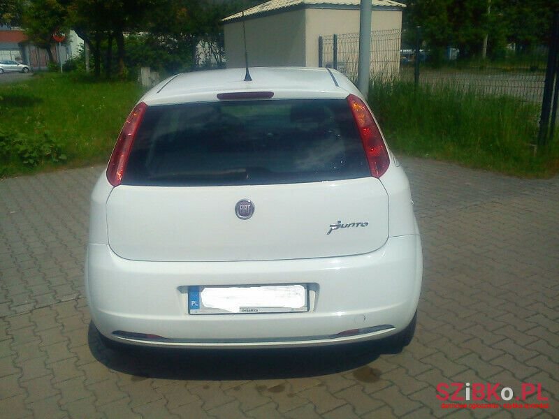 2010' Fiat photo #6