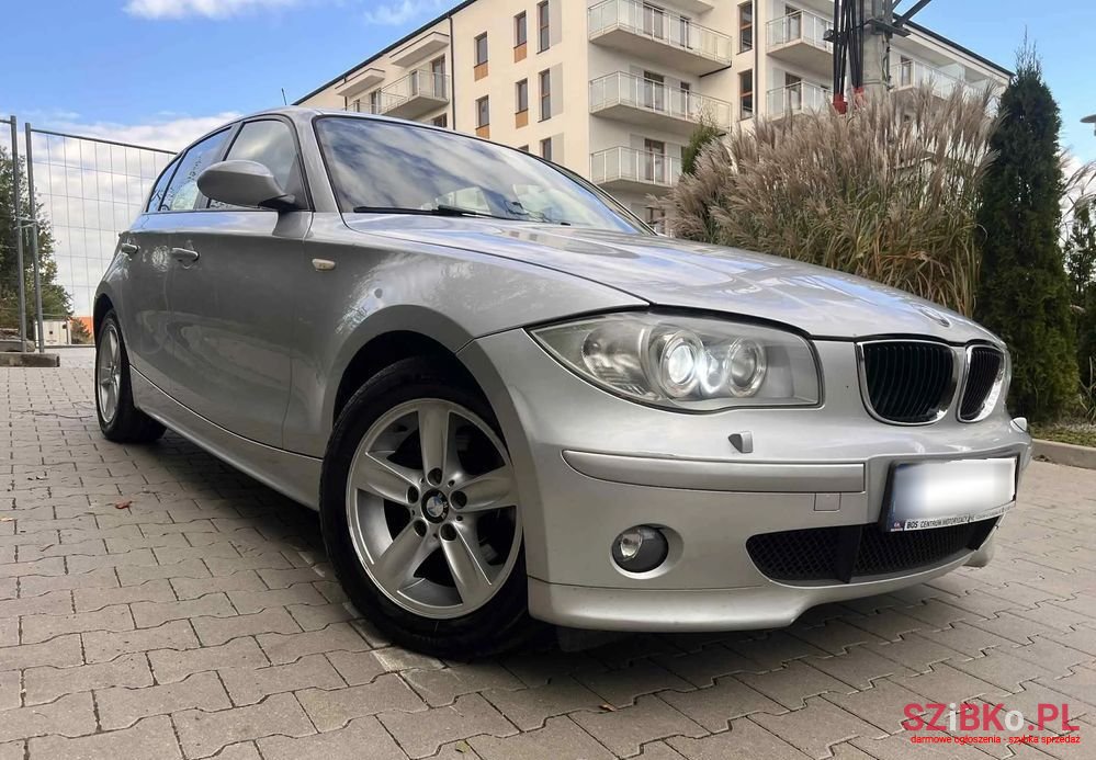 2007' BMW 1 Series 120I photo #4