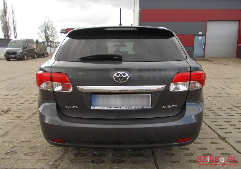 2014' Toyota Avensis photo #4