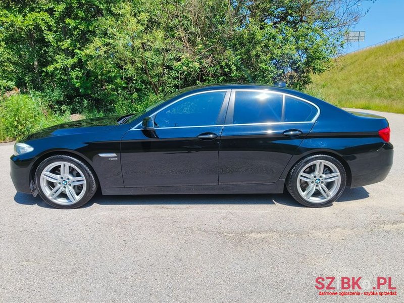 2011' BMW 5 Series 535I Xdrive photo #4