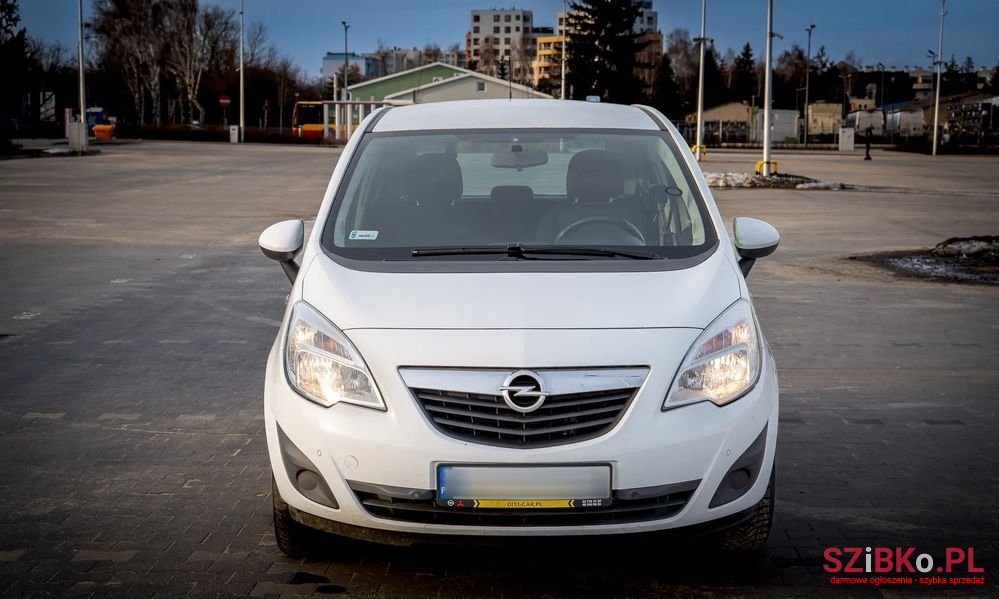 2012' Opel Meriva 1.4 T Essentia photo #5