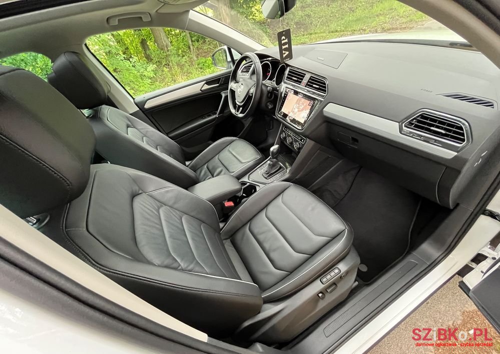 2018' Volkswagen Tiguan photo #5