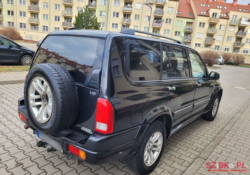 2004' Suzuki Grand Vitara 2.7 V6 photo #3