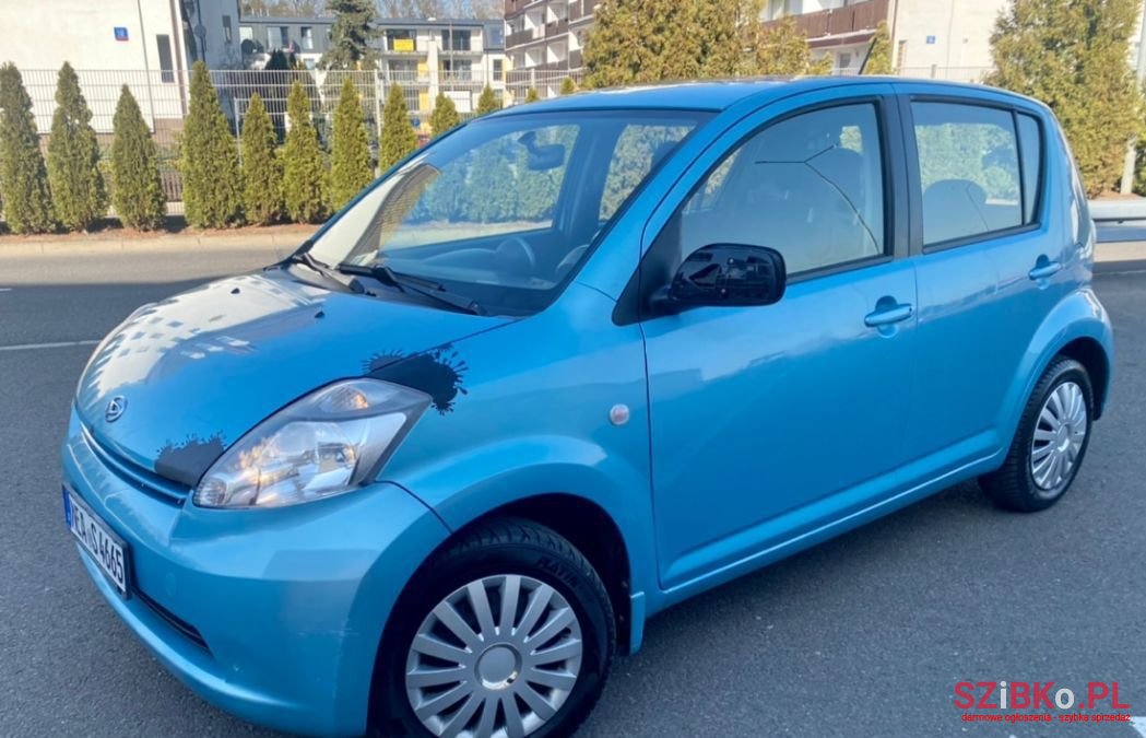 2007' Daihatsu Sirion Ver-1-3 photo #3