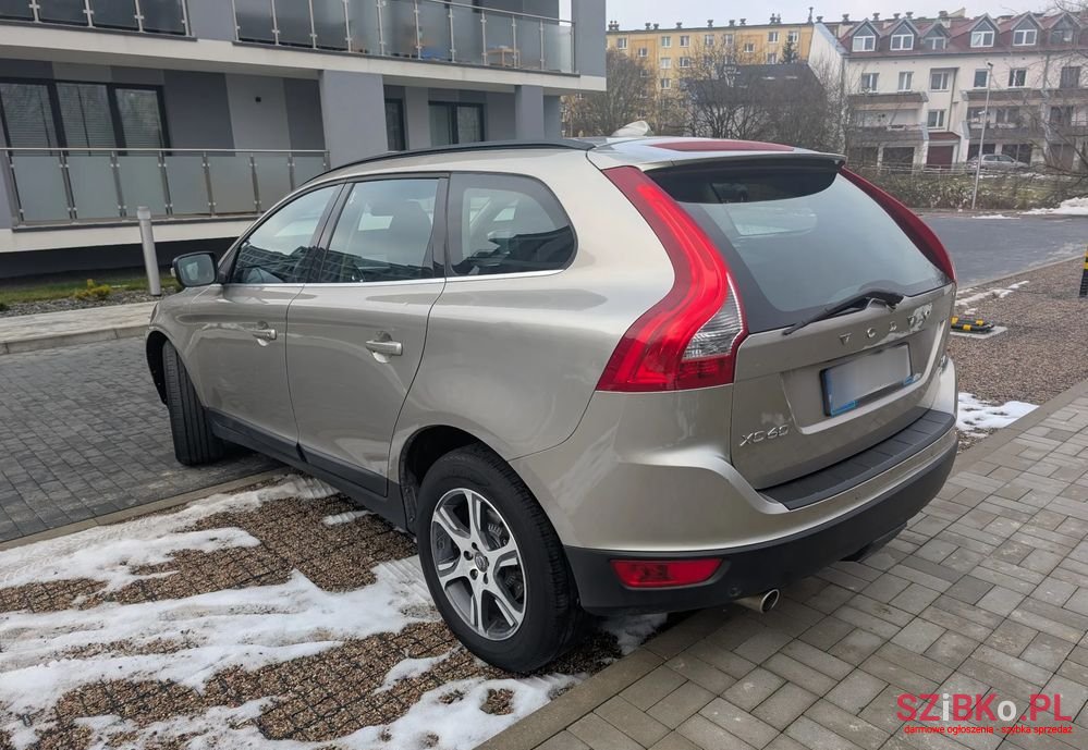 2013' Volvo Xc 60 2.4D Awd Momentum photo #4