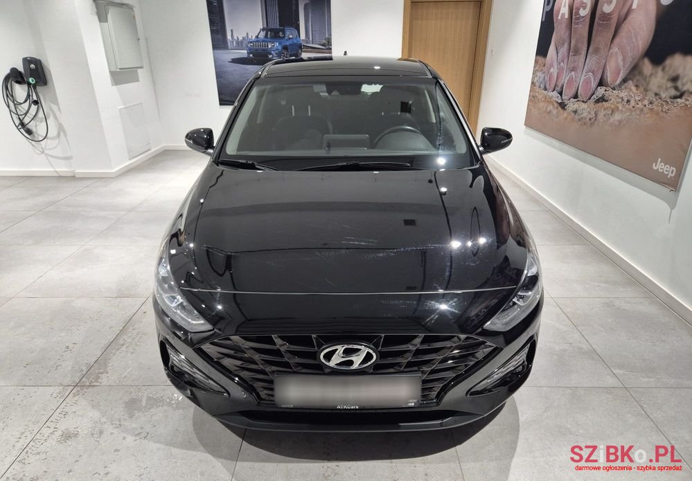 2022' Hyundai i30 1.0 T-Gdi Premium photo #2
