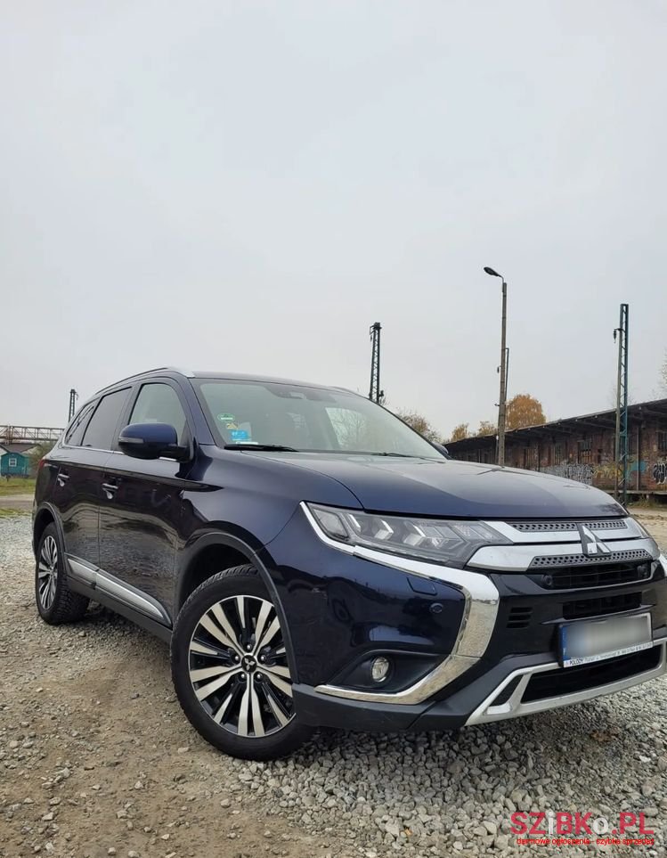 2018' Mitsubishi Outlander photo #1