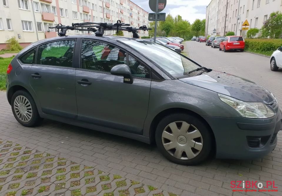2009' Citroen C4 photo #3
