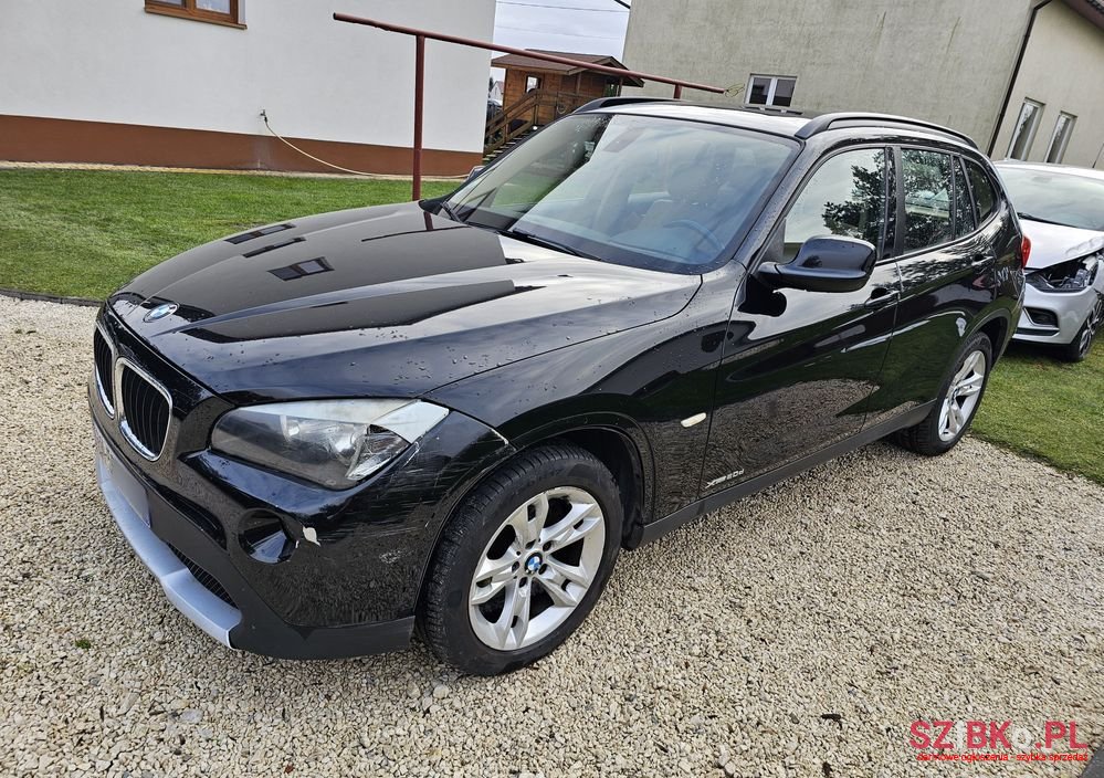 2011' BMW X1 Xdrive20D photo #3